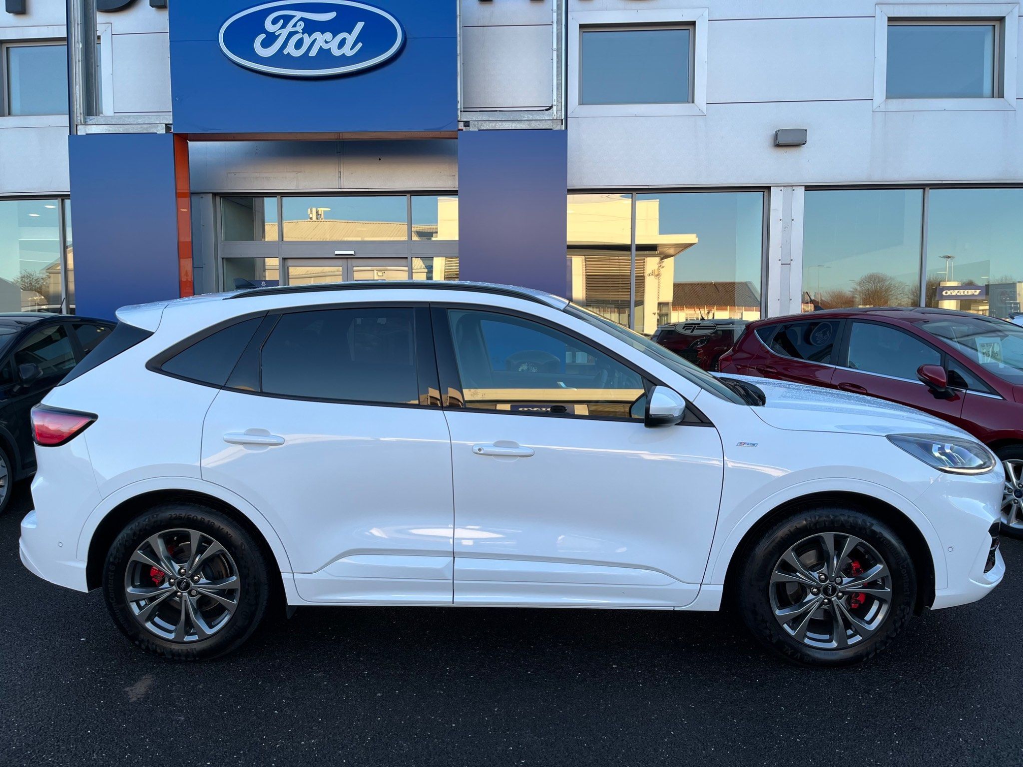 2020 Ford Kuga EcoBoost ST-Line First Edition full