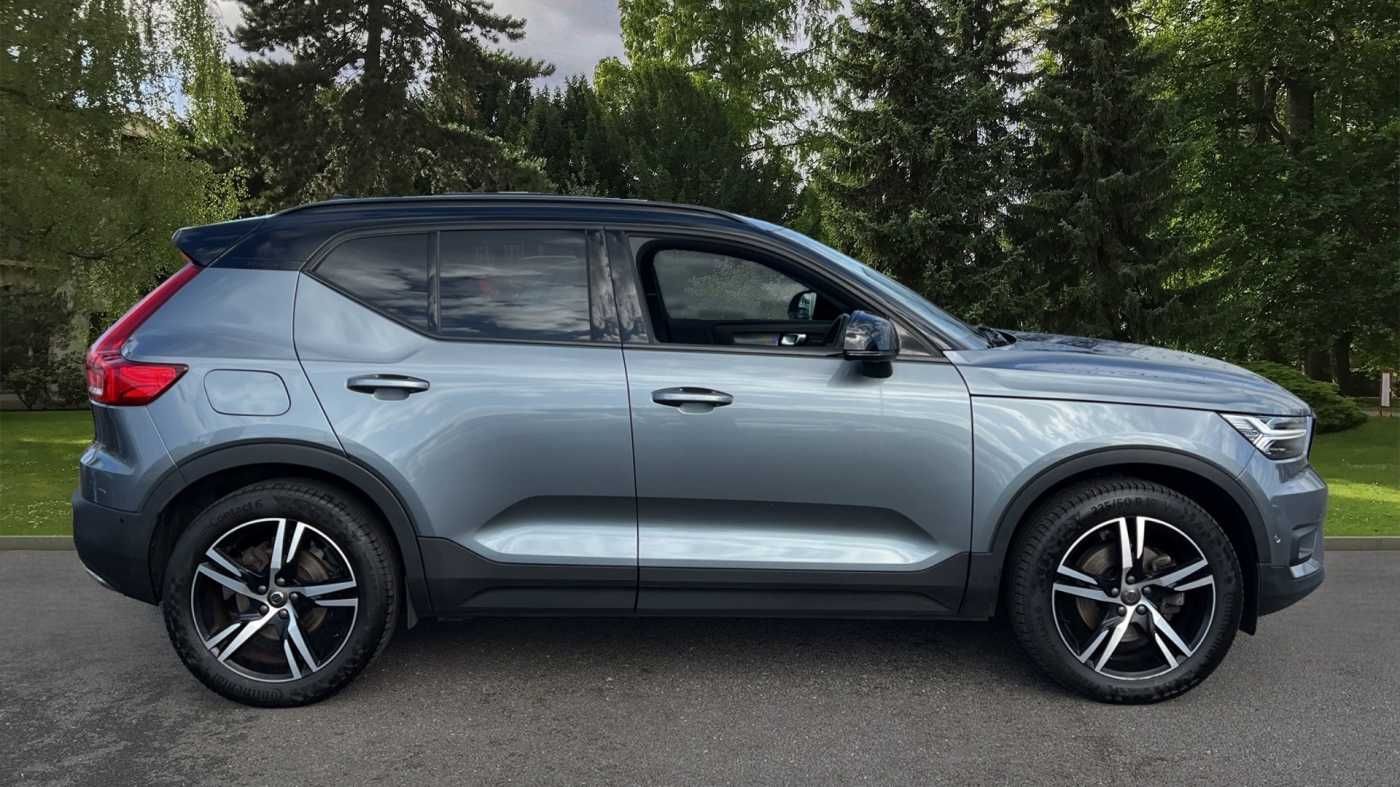 2018 Volvo XC40 First Edition full